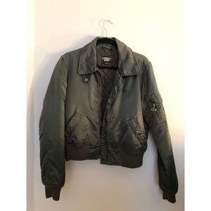 GUESS Bomber Jacket (Army Green) (puffer)